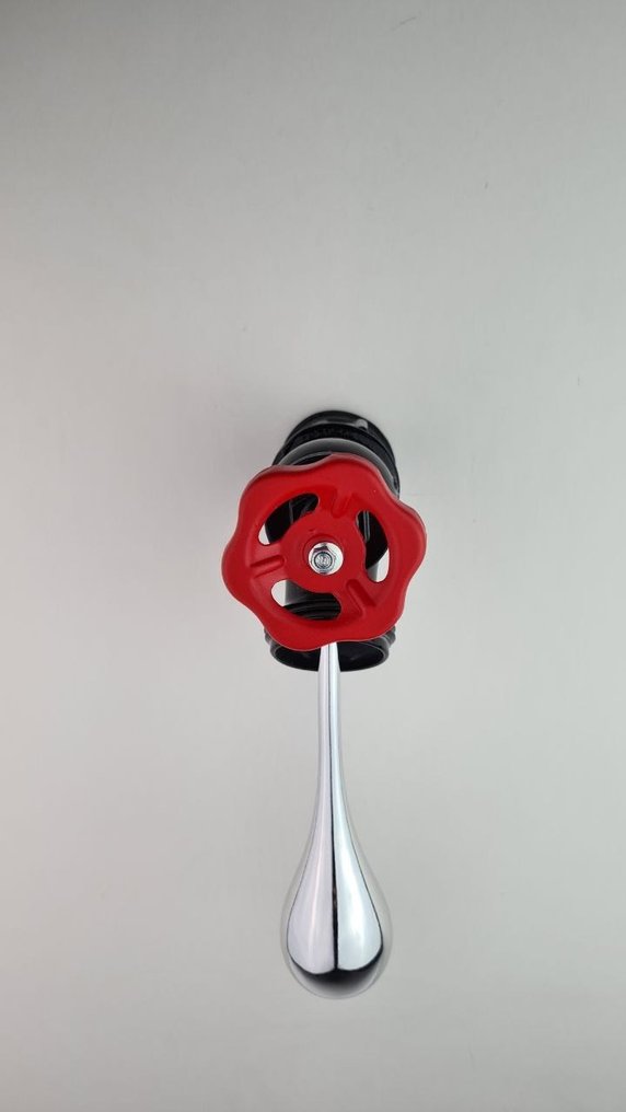 Santicri - Running Out #2.1