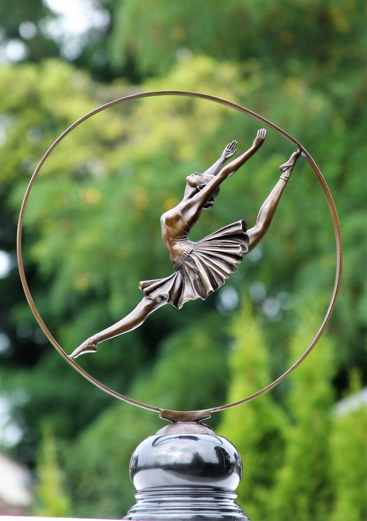 Figure - ballerina danseres in een hoepel - marbre bronzé #1.1