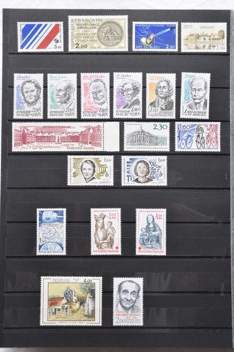 法国 1984/1989 - 六年系列，非常完整，包含笔记本。 - Neufs** luxe #1.0