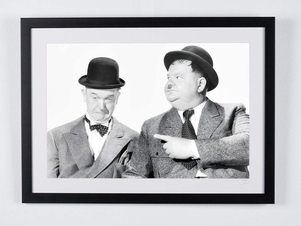 Stan Laurel & Oliver Hardy (1934) - Luxury Wooden Framed 70X50 cm - Limited Edition Nr 5 of 50 - Serial ID 20020 - Original Certificate (COA), Hologram - 100% New. Shipping Reduction from 3 items #1.0