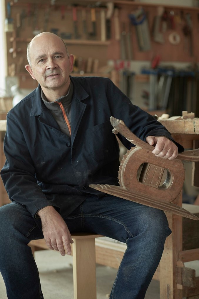 Jean Baptiste van den Heede - Tabouret - COURS - iroko #4.3