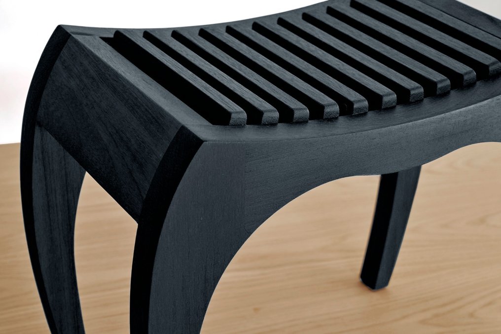 Jean Baptiste van den Heede - Tabouret - COURS - iroko #1.0