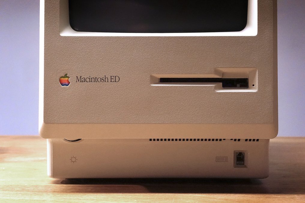 Apple RECAPPED Macintosh 512K ED FAT MAC signed by “Steve Jobs” - Macintosh - Eredeti dobozban #3.2