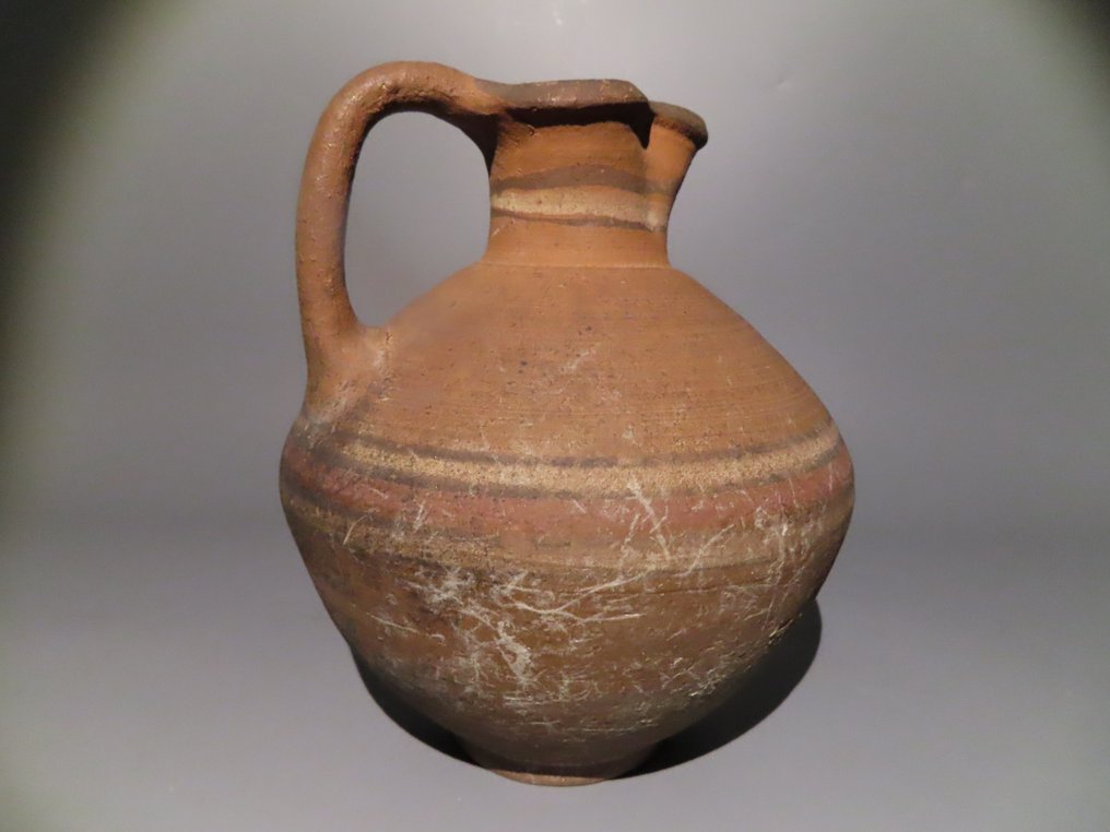 Cipriota Ceramica Brocca globulare con manico. Periodo arcaico 700 - 600 a.C. 23 cm di altezza. Integro. Enorme. #1.0