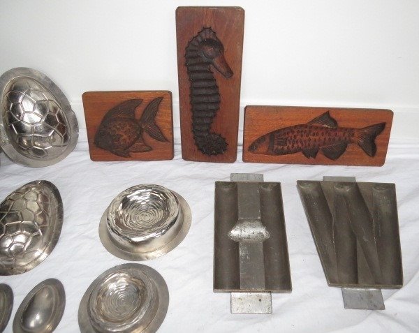 Verschillende bakkers/chocolaterie gereedschap: zoals vele chocoladevormen, marsepeinvormen, - Mold  #1.0