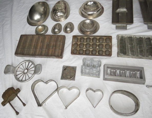 Verschillende bakkers/chocolaterie gereedschap: zoals vele chocoladevormen, marsepeinvormen, - Mold  #4.3