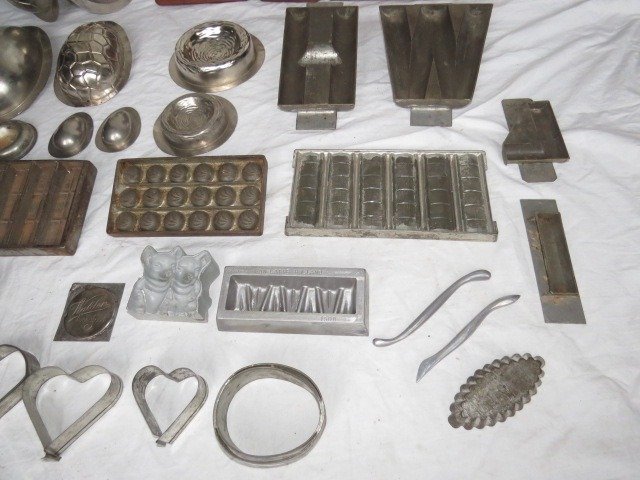 Verschillende bakkers/chocolaterie gereedschap: zoals vele chocoladevormen, marsepeinvormen, - Mold  #3.2