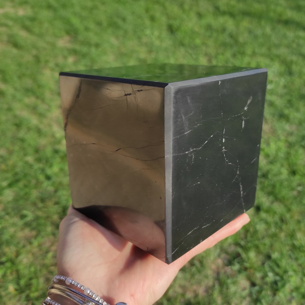 Shungite 立方體 - 高度: 10 cm- 2590 g #1.1