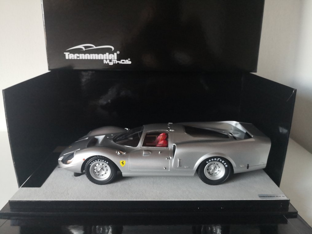 Tecnomodel 1:18 - Modelsportsvogn - Ferrari 365P2/3 Drogo testcar 1967 aluminium - TM18-255C #1.0