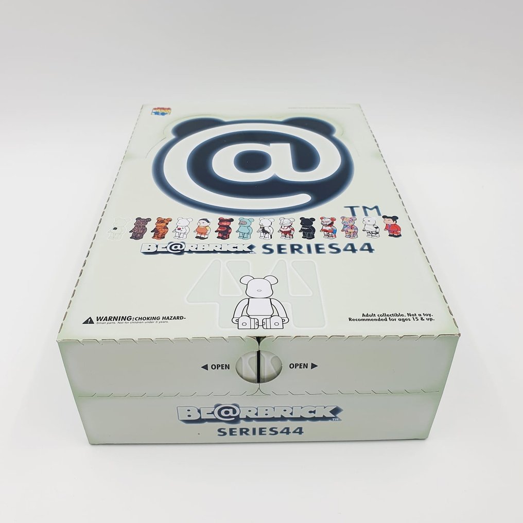 Be@rbrick Medicom - Be@rbrick Series 44 Bearbrick 2022 #1.0