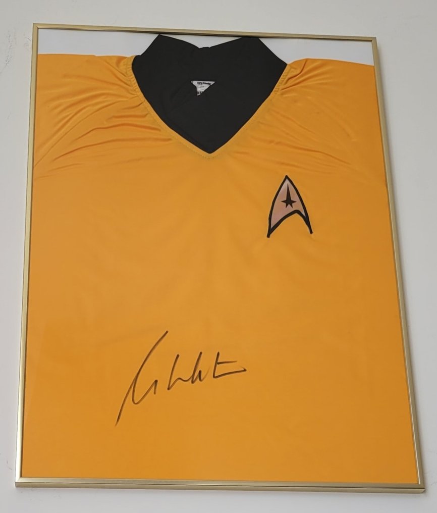 Star Trek: The Original Series - Classic TV - William Shatner (Captain James T. Kirk) - Autograph on Jersey with COA of JSA Framed #4.3