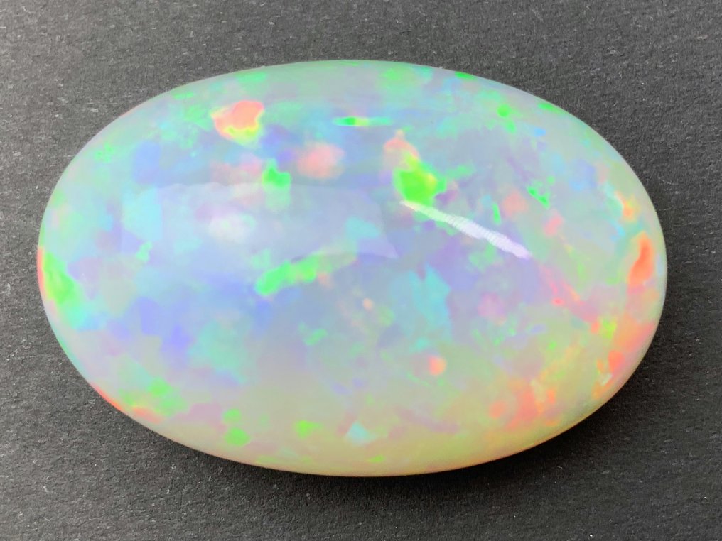 White + Play of Colors (Vivid) Crystal Opal - 43.37 ct #3.2