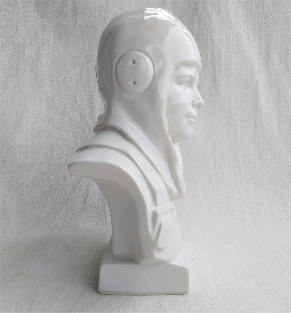 Druzhkivka Porcelain Factory Busto de Yuri Gagarin - 1980-1990 #2.1