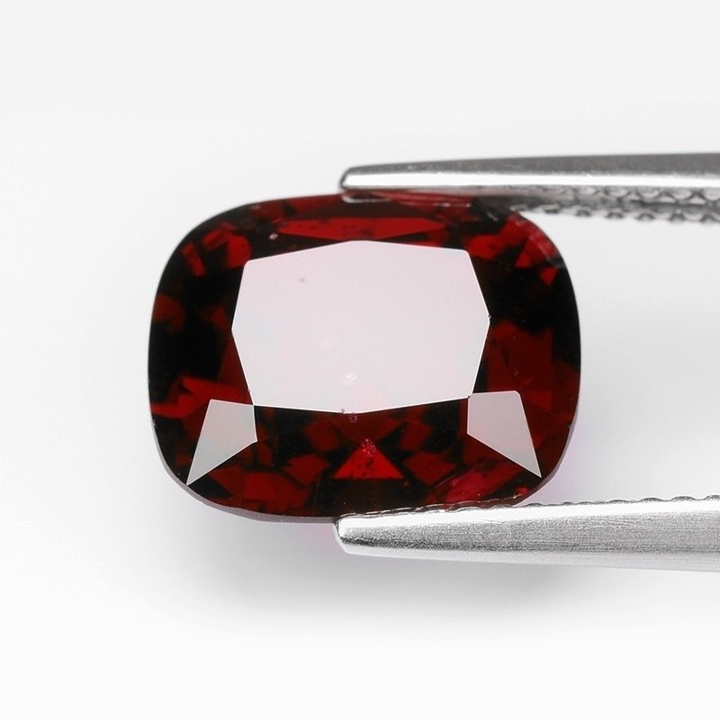 "Antique Cushion - Cut" - Intensives Rot Spinell - 5.52 ct #1.2