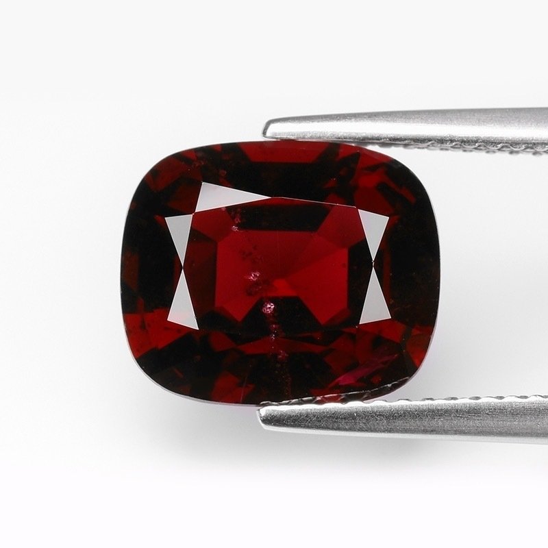 "Antique Cushion - Cut" - Intensives Rot Spinell - 5.52 ct #1.1