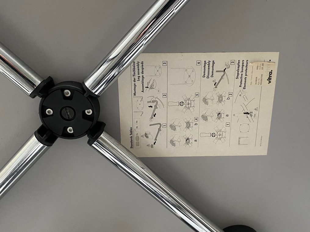 Vitra - Jasper Morrison - Dining table - Standards Table - Steel, Wood - Vitra kitchen table #3.2