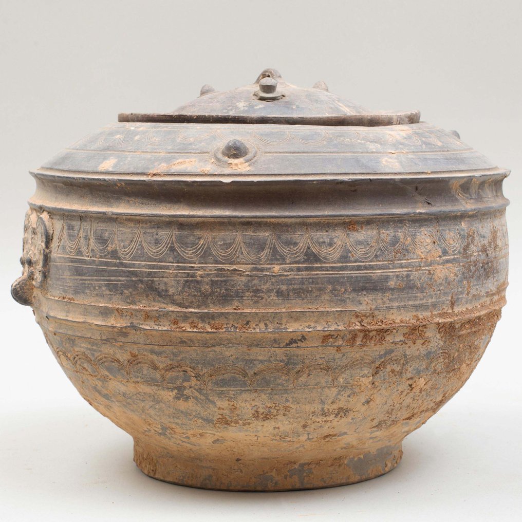 中国古代 Terracotta 带盖和龙的球形罐，公元前 475 - 221 年。高 30.5 厘米。 #2.1