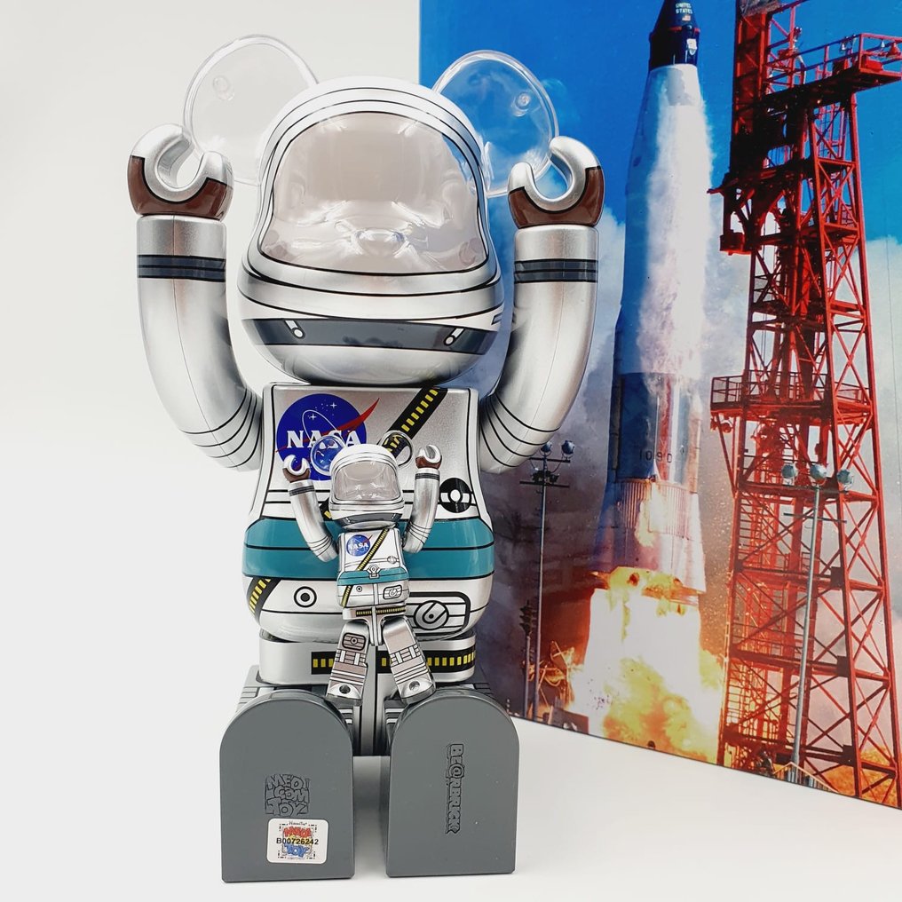 NO RESERVE Nasa x Medicom Toy Be@rbrick - Project Mercury Astronaut 400% 100% Bearbrick 2022 #4.3