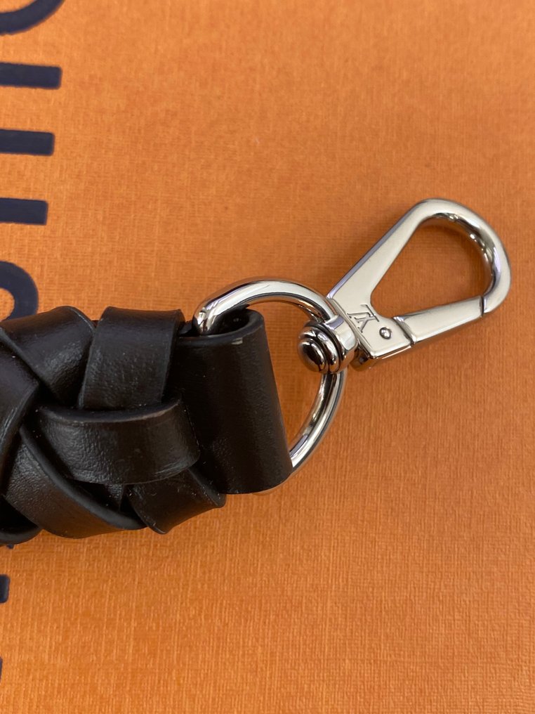 Louis Vuitton - accessorio in pelle nera hw argento - 肩带 #2.1