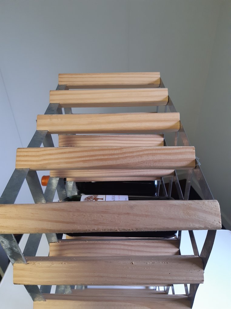 In de stijl van Richard Nissen - Portabottiglie - Legno e metallo #3.2