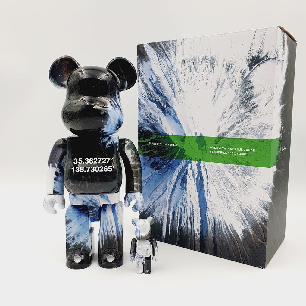 Benjamin Grant x Medicom toy - Be@rbrick 100% & 400% Fuji Overview Bearbrick 2022 #1.1