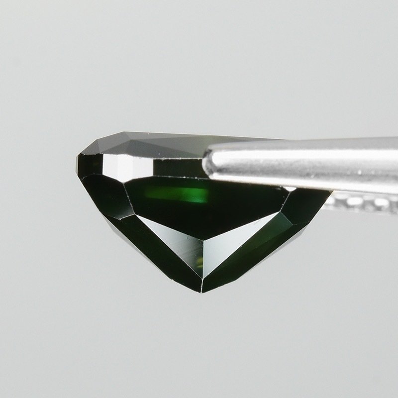 Diamante - 2.46 ct - Cuscino - Colore trattato - I2 - Fancy Dark Green #2.1