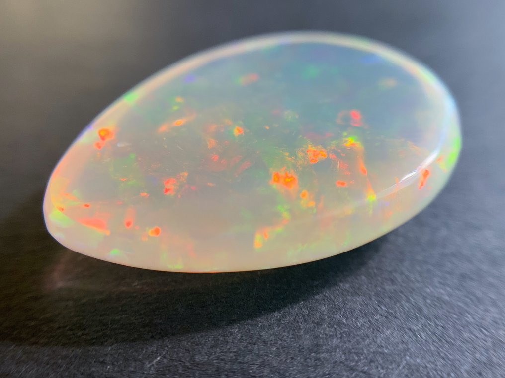 Light Orange + Play of Colors Crystal opal - 13.06 ct #3.2