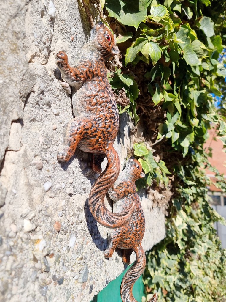 Figurka - Pair of squirrels (2) - Żelazo #2.1