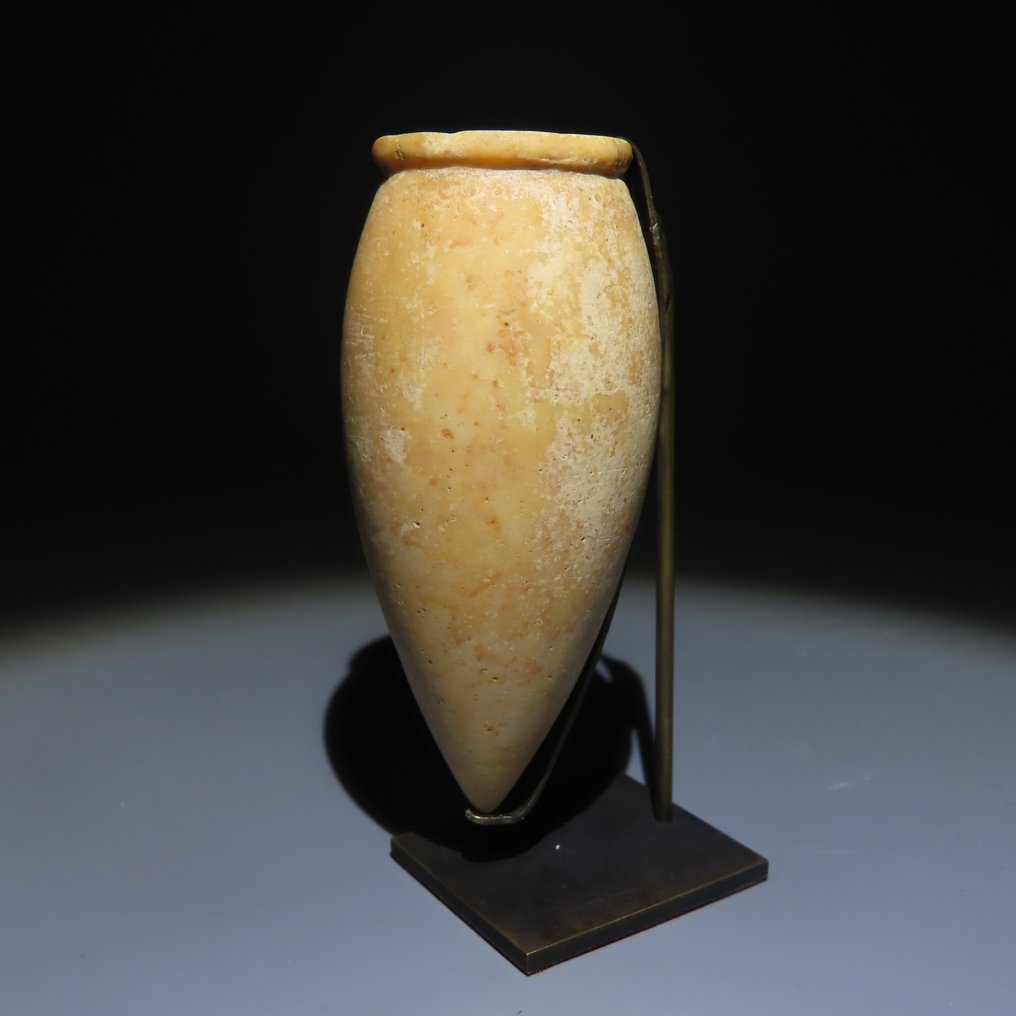 Ókori egyiptomi megkeményedett kalcit. Koniform edény vagy Jar. Középbirodalom Kr.e. 2150-1790. 7 cm H. #1.1