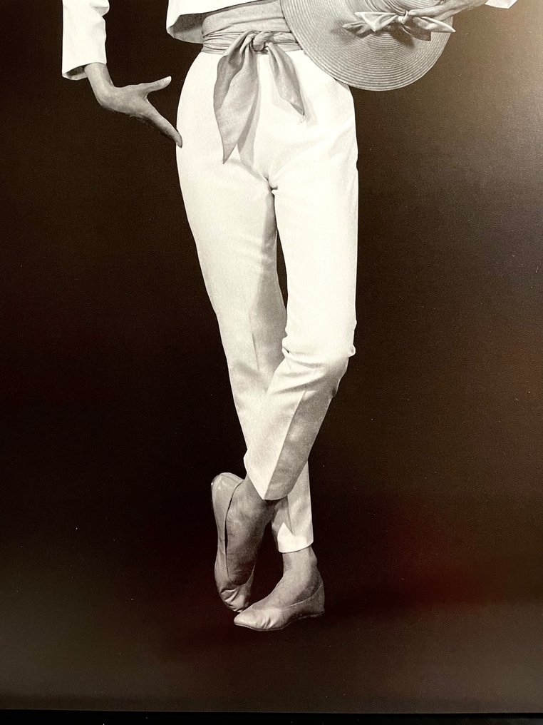 Audrey Hepburn - Standing with hat at 'Funny Face,' (1957) - Anni ‘90 #4.3