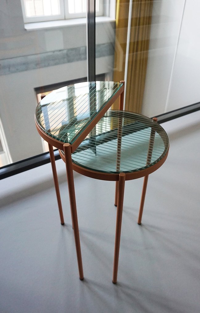 Visser & Meijwaard - 嵌套表 - LYN 边桌套装 - 钢化玻璃 #1.0