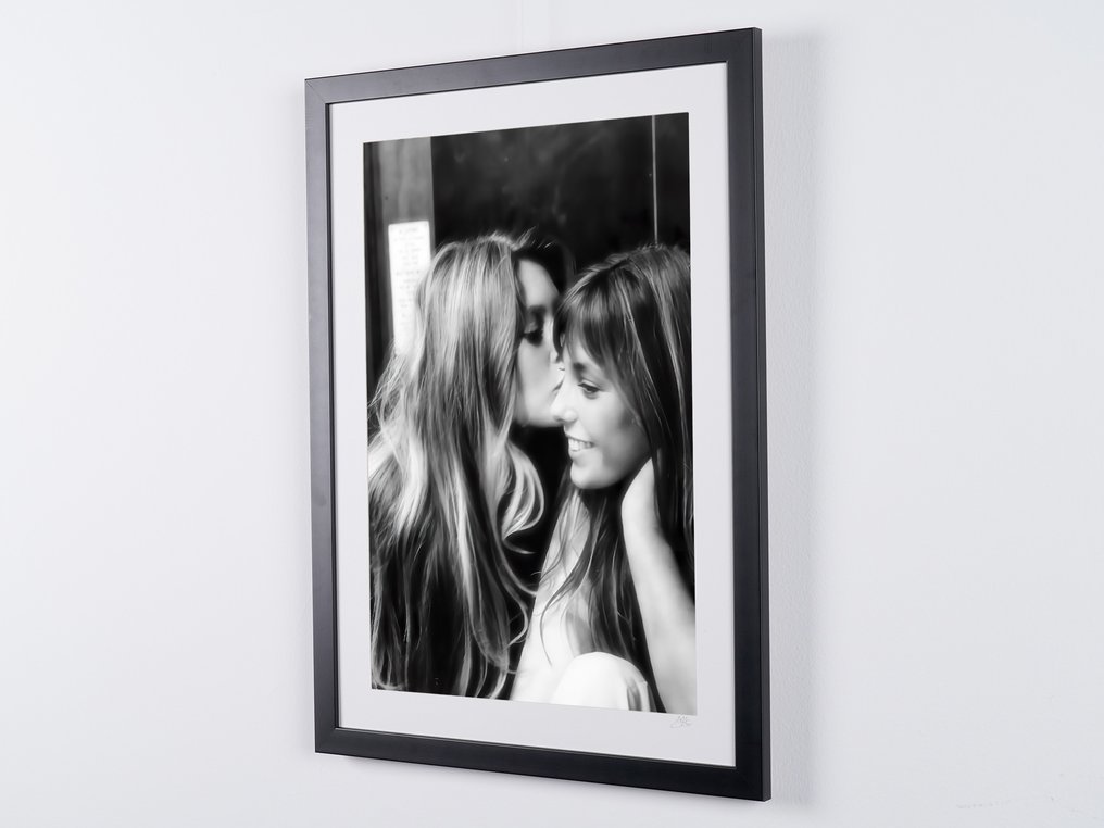 Don Juan, or If Don Juan Were a Woman (1973) - Brigitte Bardot & Jane Birkin - Fine Art Photography - Luxury Wooden Framed 70X50 cm - Limited Edition Nr 04 of 50 - Serial ID 16745 - Original Certificate (COA), Hologram - 100% New. Shipping Reduction from 3 items #2.1