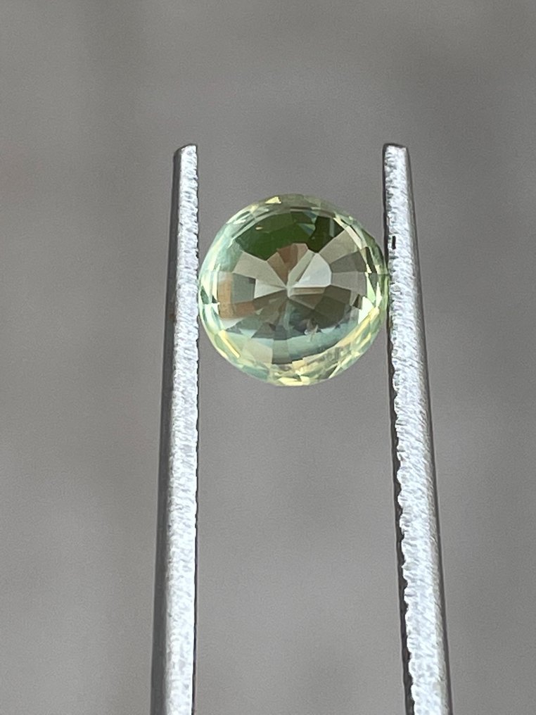 1 pcs  绿色, 黄色 金绿宝石  - 1.50 ct - 美国宝石研究院（GIA） #2.1