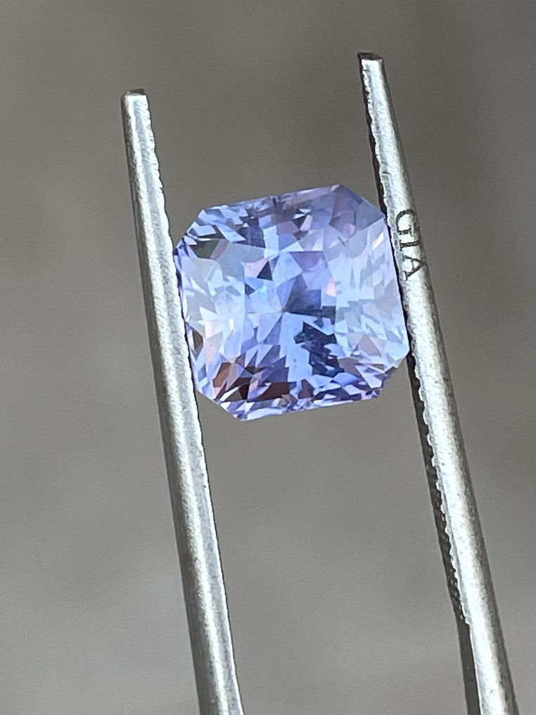 1 pcs Violet Saffier - 3.57 ct #1.0