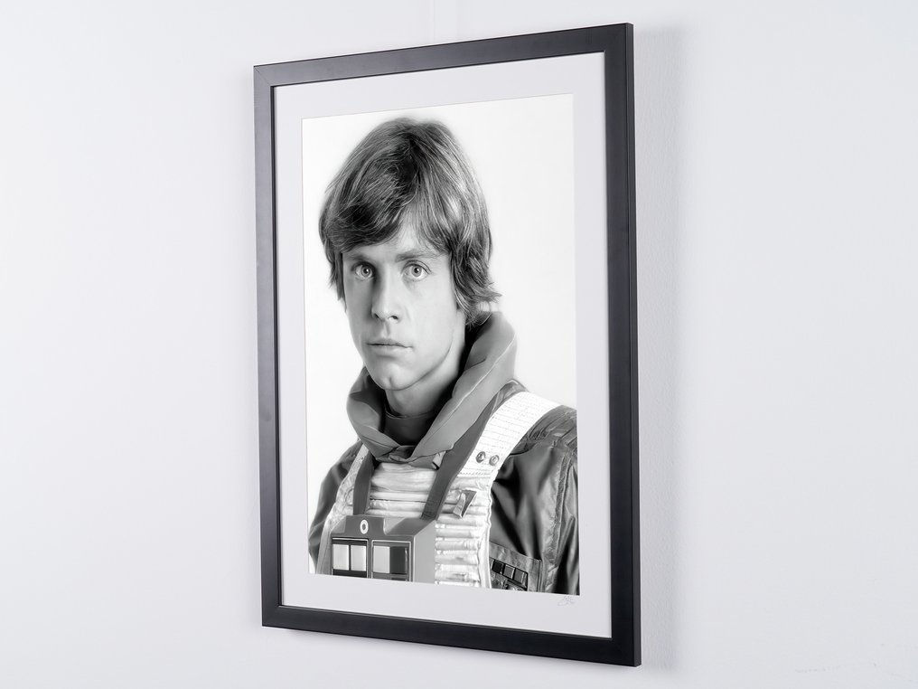 Star Wars Episode V: The Empire Strikes Back, Mark Hamill as Luke Skywalker - Fine Art Photography - Luxury Wooden Framed 70X50 cm - Limited Edition Nr 01 of 30 - Serial ID 16675 - Original Certificate (COA), Hologram - 100% New. Shipping Reduction from 3 items #3.2