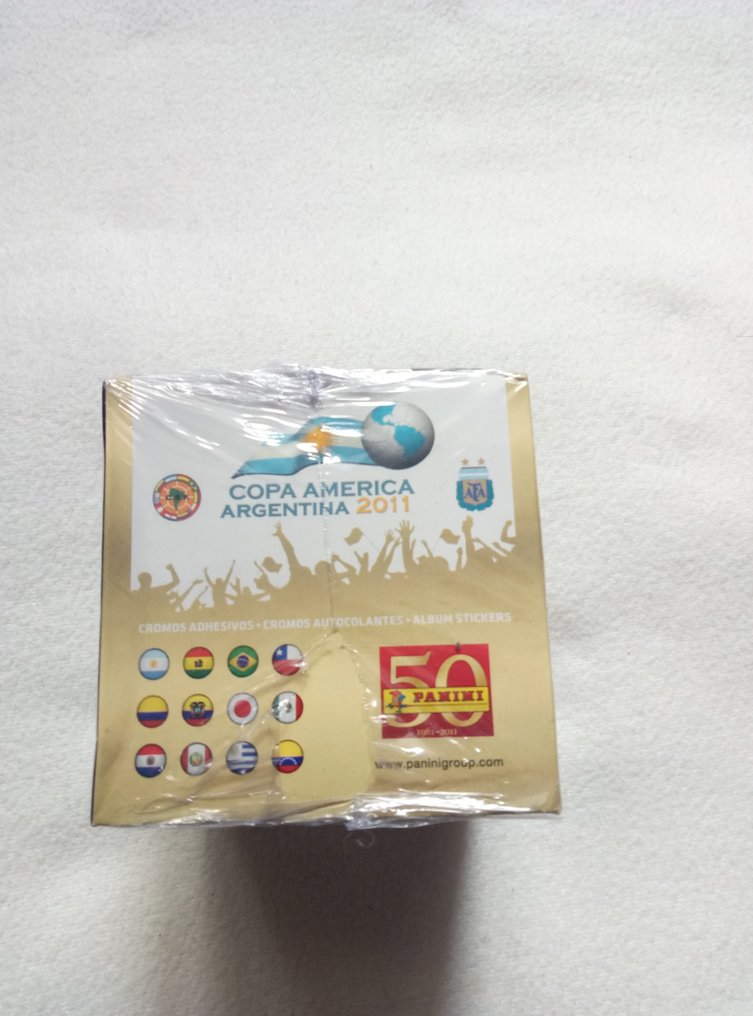 2011 Panini Copa America - 1 Sealed box - Presque parfait (NM) #1.0