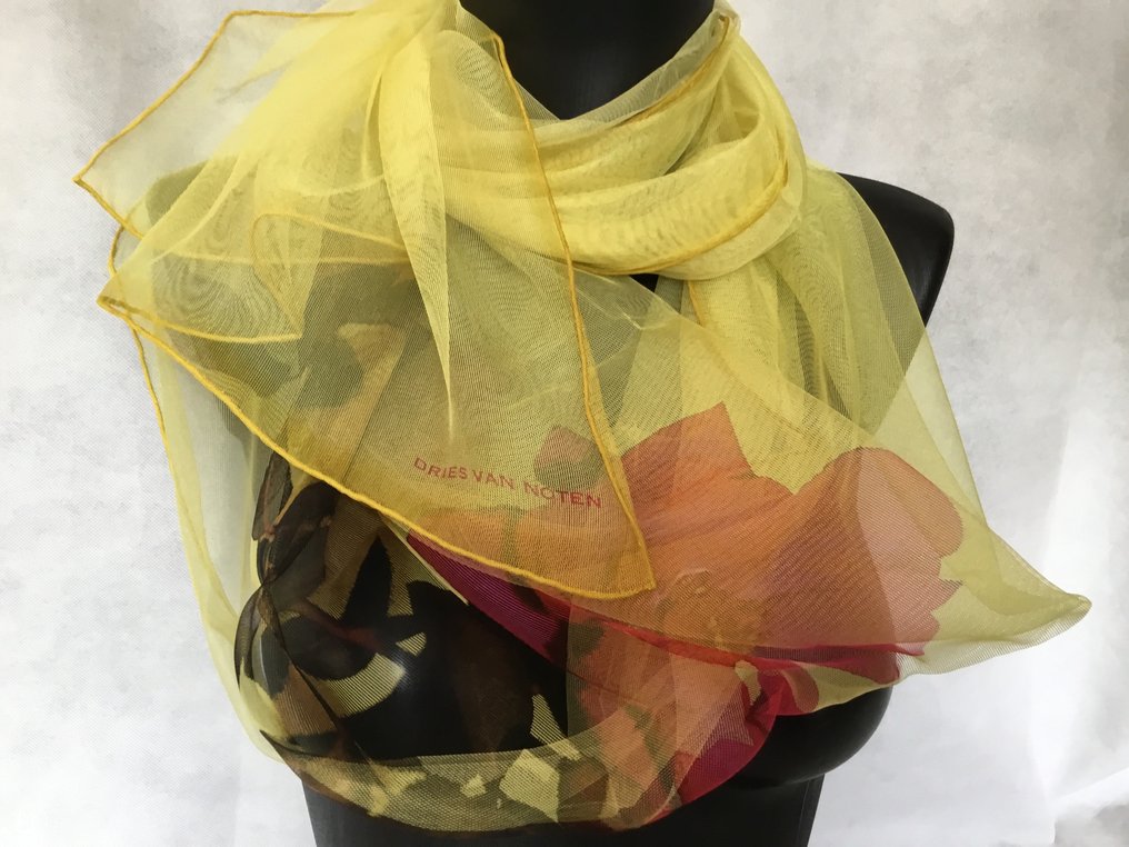 Dries Van Noten - MAJESTUEUSE //Filet de Voile Soie - Stole (Shawl) #2.1