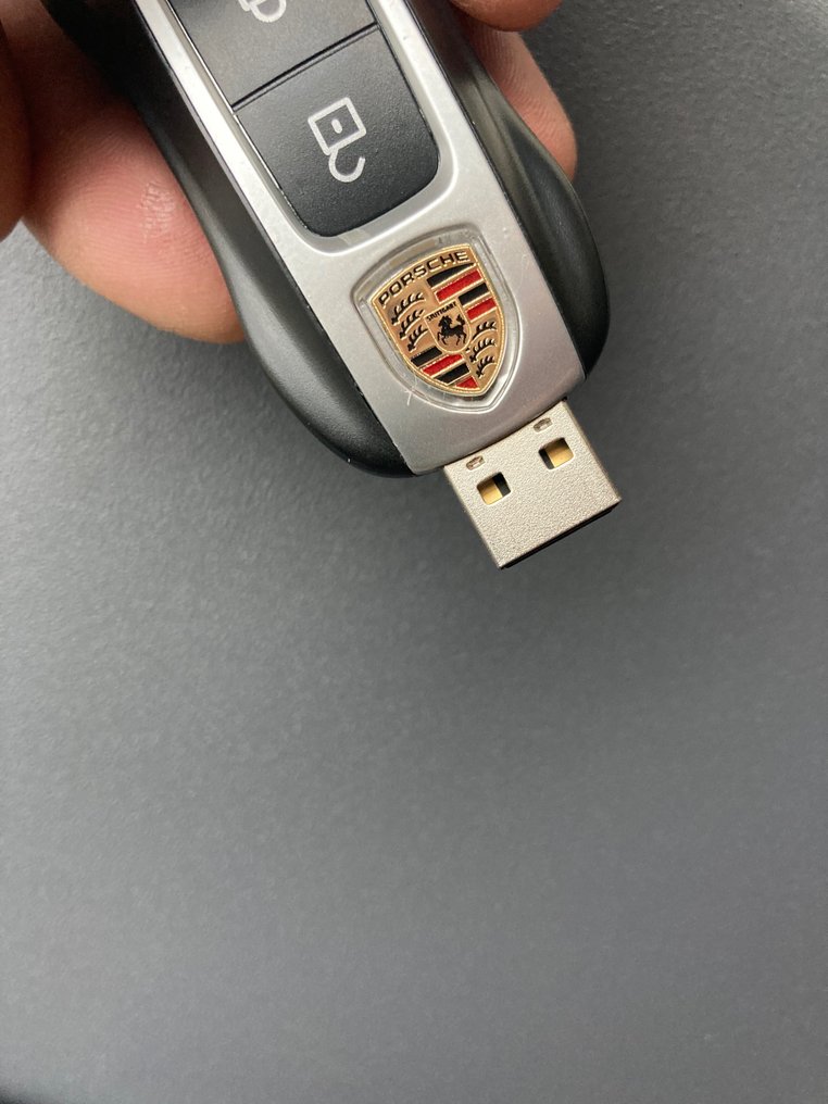 Key USB stick - Porsche - NO ENVIO A CANARIAS #1.0