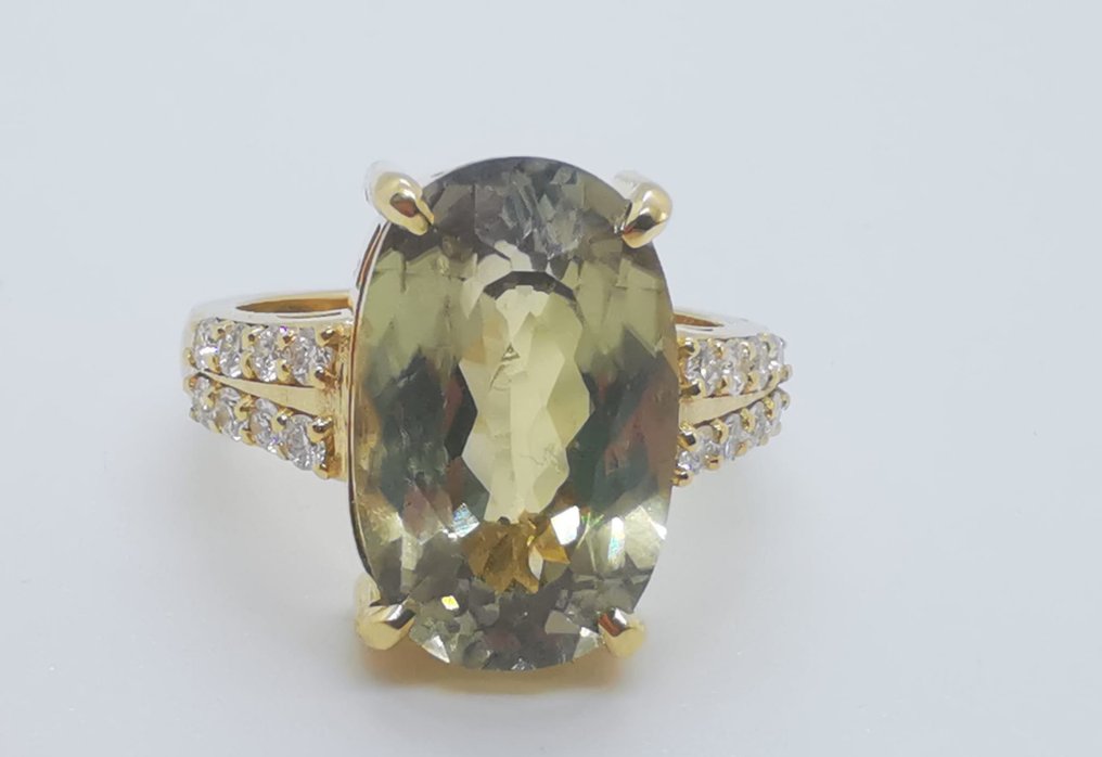 18 kt Gelbgold - Ring - 10.65 ct Diaspore - Diamanten #2.1