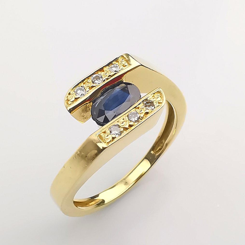 18 kt. Yellow gold - Ring - 0.70 ct Sapphire - Diamonds #1.2
