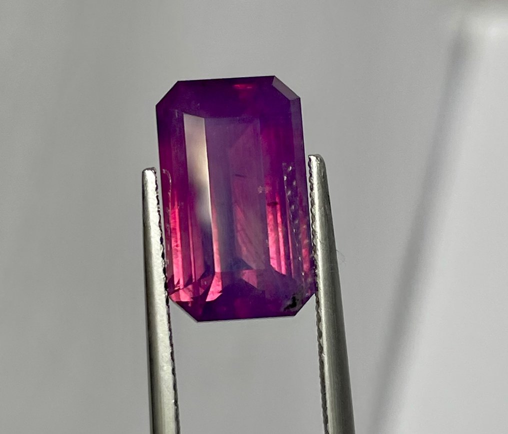 Safir  - 7.01 ct - GRS (Laboratorul de cercetare a pietrelor prețioase din Elveția) - Safir violet #1.1
