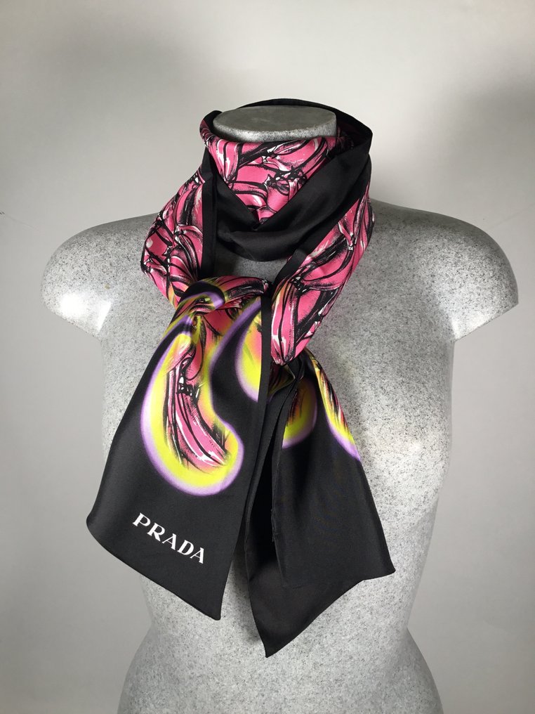 Prada - Double face //Sans étiquette, - 長圍巾（披肩） #1.0