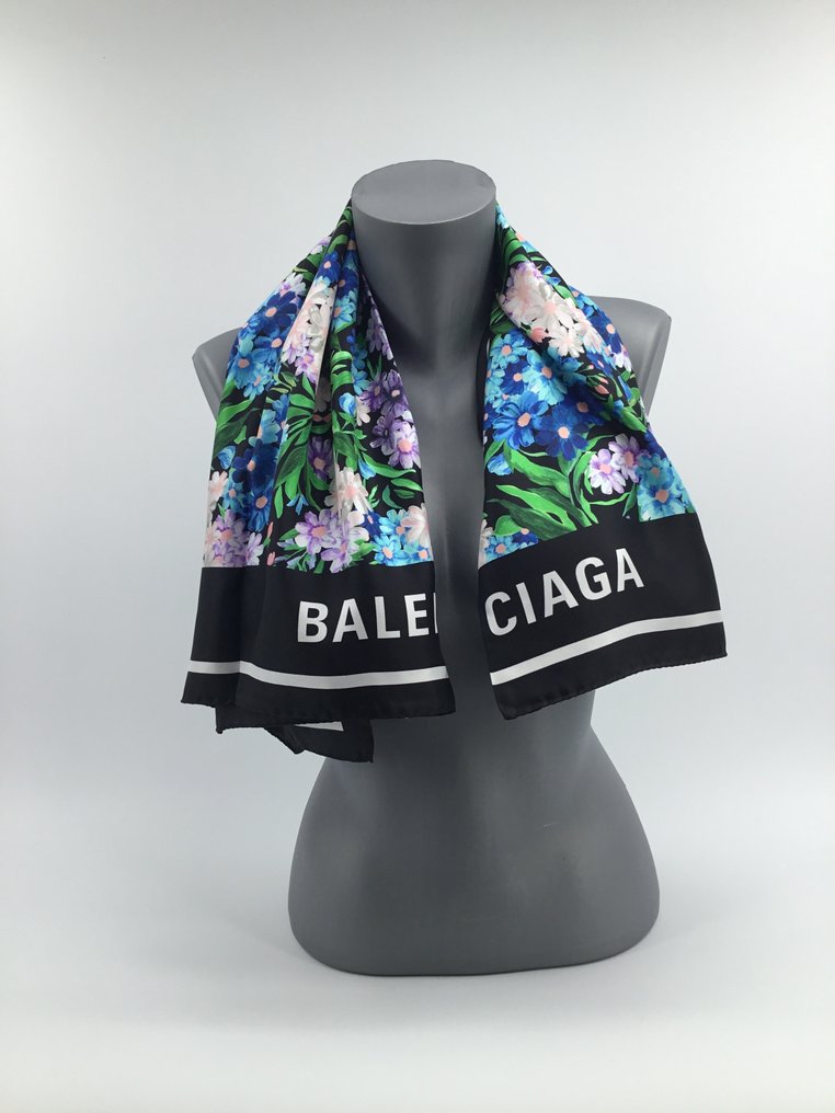 Balenciaga - Bouquet Fleurs / sans étiquette, - Écharpe #3.2