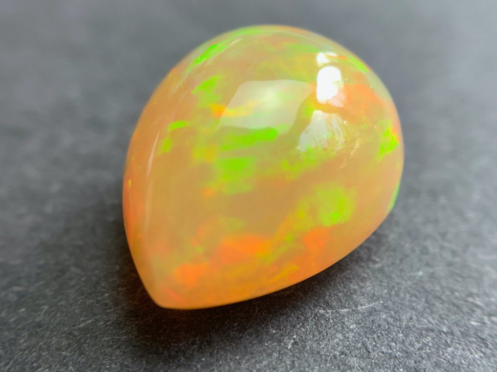 Orange+ Farvespil (Vivid) Fin farvekvalitet + krystalopal - 3.78 ct #2.2