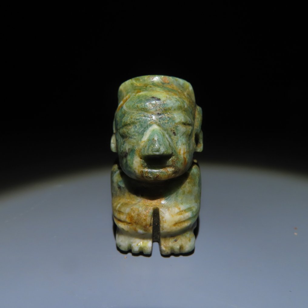 Mixteca, Mexico Sten Jade mandsfigur. 1200-1519 e.Kr. 3,5 cm H. Eks. Simkhovitch Coll. Spansk importlicens. #1.1