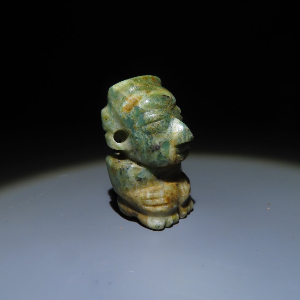 Mixteca, Mexico Sten Jade mandsfigur. 1200-1519 e.Kr. 3,5 cm H. Eks. Simkhovitch Coll. Spansk importlicens. #2.1