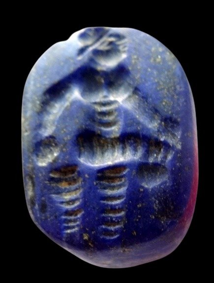 Sassanide - Nagy pecsétviasz Lapis Lazuliból - sisakos király - Kr. e. 3. / 6. század #1.0