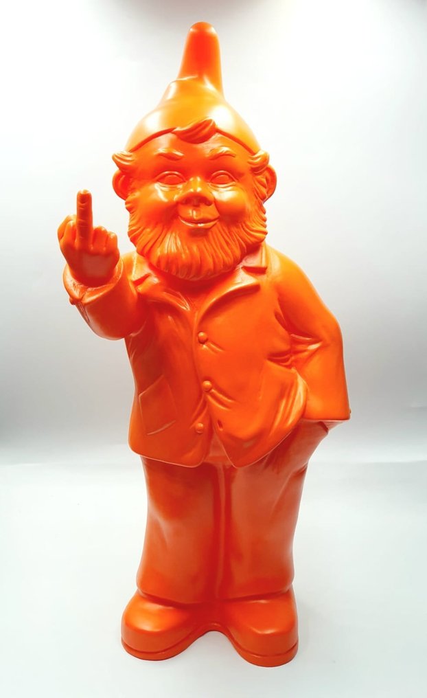 Ottmar Hörl (1950) - Sponti Activist Gnome Orange #1.0