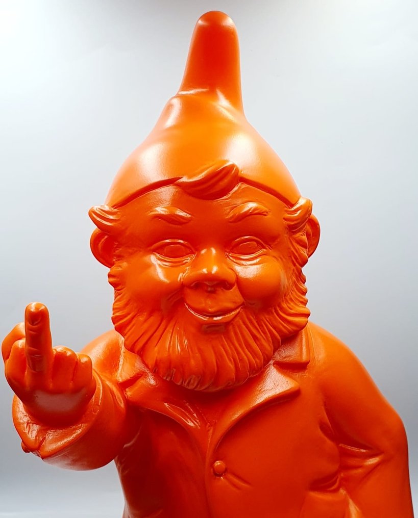 Ottmar Hörl (1950) - Sponti Activist Gnome Orange #1.0