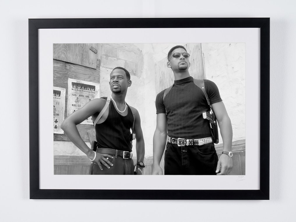 Bad Boys (1995) - Will Smith & Martin Lawrence - Fine Art Photography - Luxury Wooden Framed 70X50 cm - Limited Edition Nr 03 of 50 - Serial ID 17085 - Original Certificate (COA), Hologram - 100% New. Shipping Reduction from 3 items #1.0